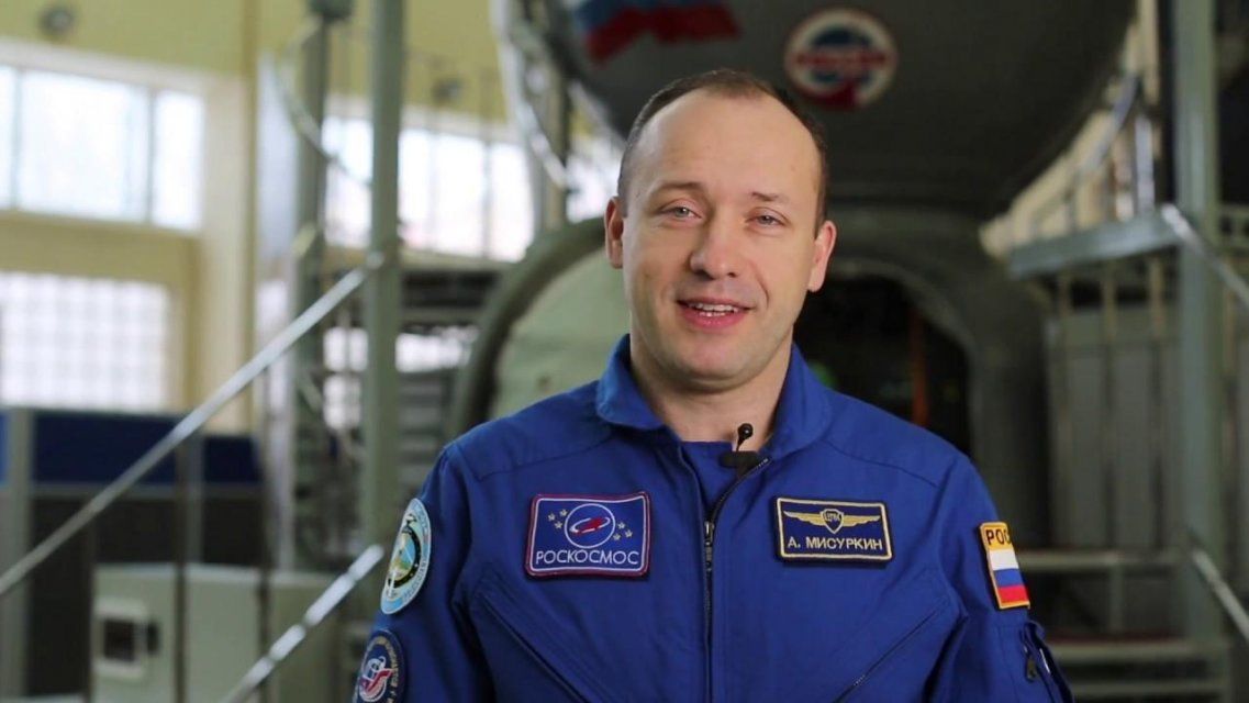 Герой России — в прямом эфире: «Игрушку желаний» создаст известный космонавт