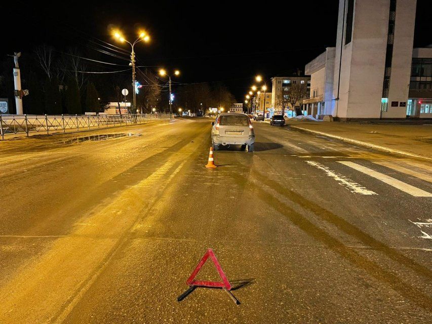 В центре Мценска на Орловщине автомобиль сбил пешехода