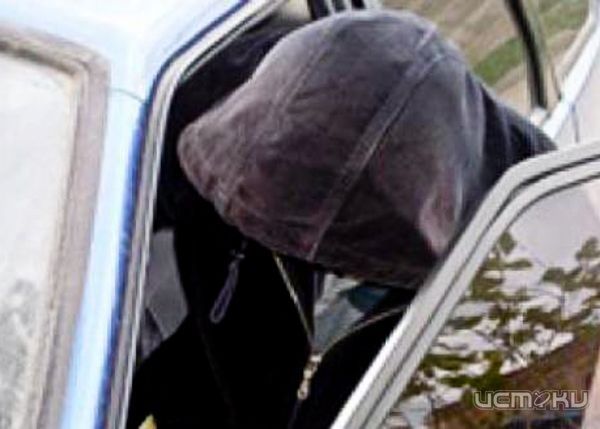 В Орловской области задержали подозреваемого в угоне автомобиля В Орловской области задержали подозреваемого в угоне автомобиля