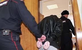 В Советском районе Орла в гаражах задержали мужчину с метадоном