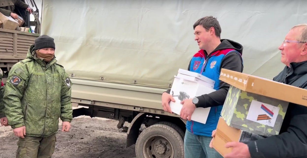 Бойцам СВО доставили гуманитарную посылку от орловских спортсменов