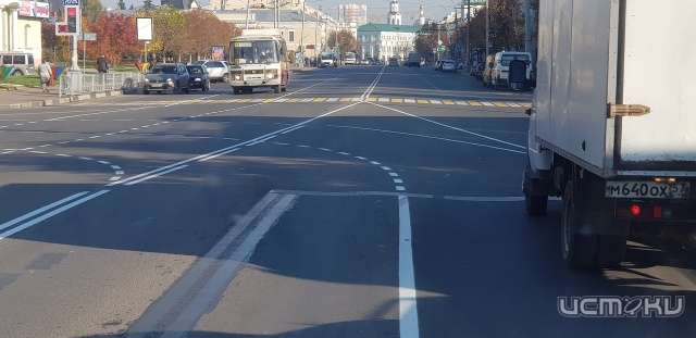 Фотофакт: в Орле появилась новая разметка при повороте на ул. 1-ю Посадскую Фотофакт: в Орле появилась новая разметка при повороте на ул. 1-ю Посадскую