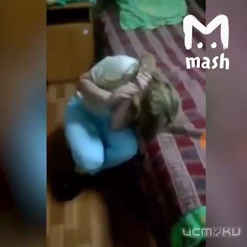 В Орле трех обидчиц 11-летней девочки поместили в центр временного содержания В Орле трех обидчиц 11-летней девочки поместили в центр временного содержания
