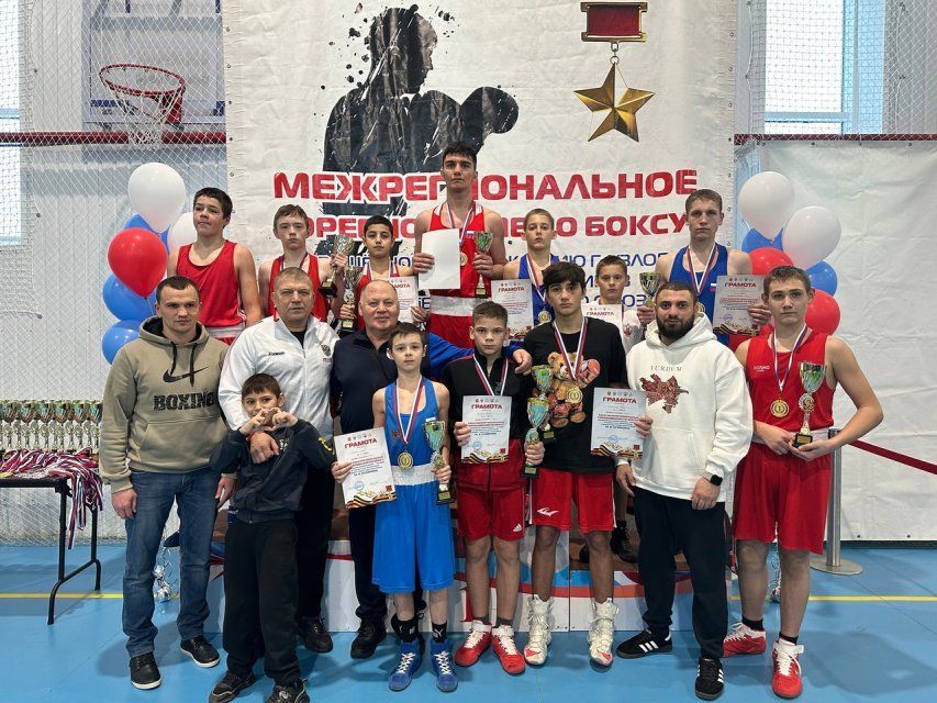 Команда Орловской области по боксу успешно выступила на межрегиональном турнире