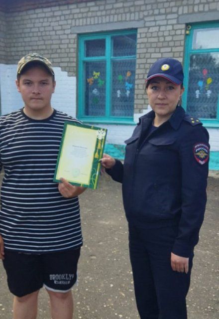 Ученика Короськовской СОШ Кромского района полиция поблагодарила за активную гражданскую позицию