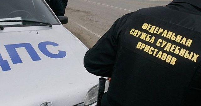 В Орле автомобиль сбил судебного пристава, находящегося при исполнении В Орле автомобиль сбил судебного пристава, находящегося при исполнении