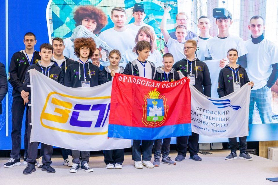 Орловчане стали серебряными призерами VI Всероссийского конкурса «Кибердром.2024»