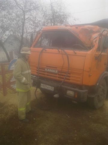 В Ливенском районе столкнулись два «КамАЗа» В Ливенском районе столкнулись два «КамАЗа»