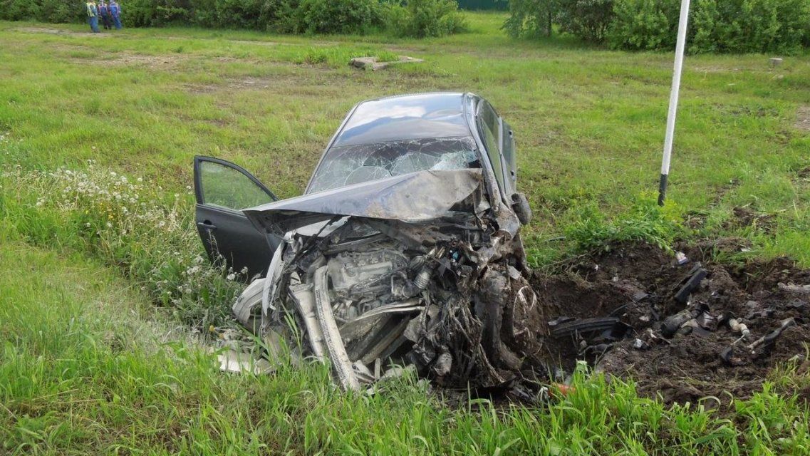 В Орловской области при обгоне насмерть разбился 32-летний водитель