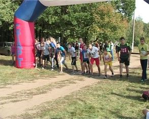 В Медведевском лесу школьники соревновались в кроссе 