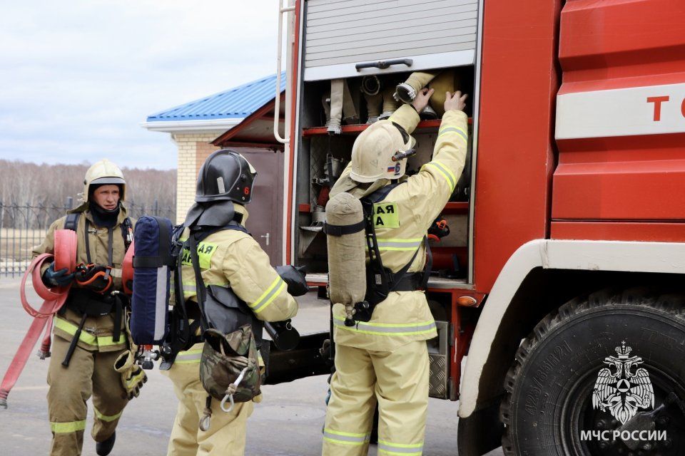 Орловских пожарных поблагодарили за работу