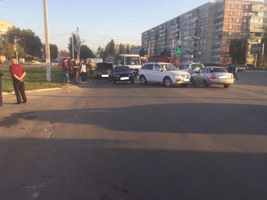 В Ливнах в тройном ДТП пострадала женщина и 14-летний подросток