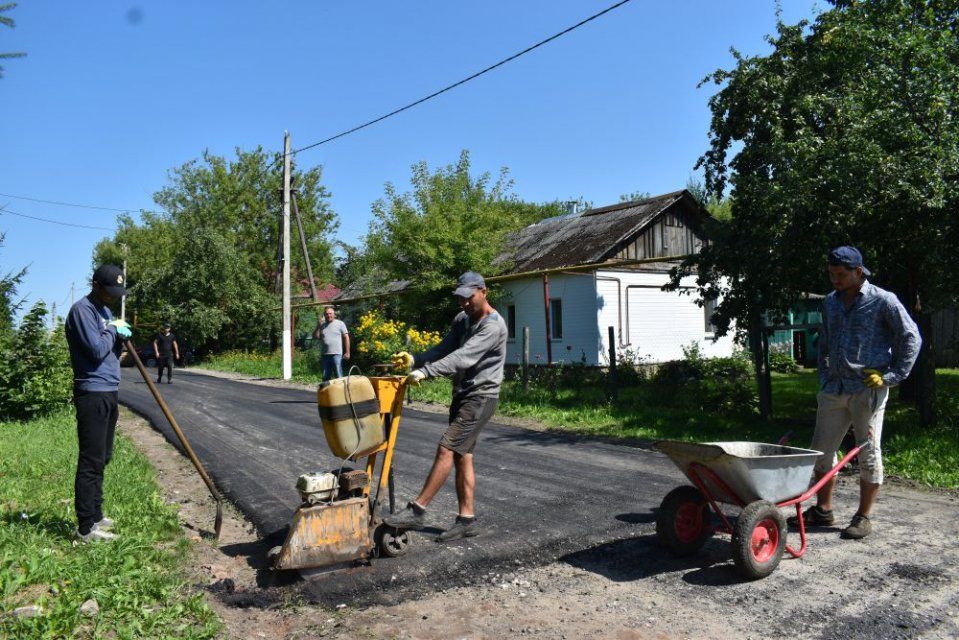 В селе Знаменское завершен ремонт трех дорог