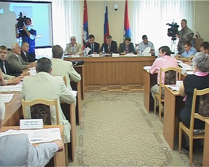 Жаркая дискуссия в горсовете Жаркая дискуссия в горсовете