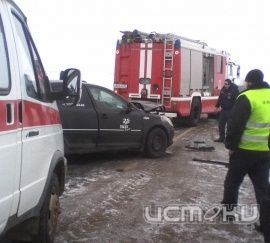 В Ливенском районе перевернулся молоковоз В Ливенском районе перевернулся молоковоз