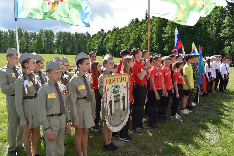 За награды борются 14 команд. В Орловской области проходят региональные соревнования «Школа безопасности -2023»