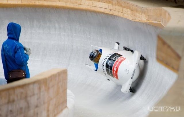 Орловский бобслеист занял первое место в молодежном Кубке OMEGA FIBT Monobob Орловский бобслеист занял первое место в молодежном Кубке OMEGA FIBT Monobob