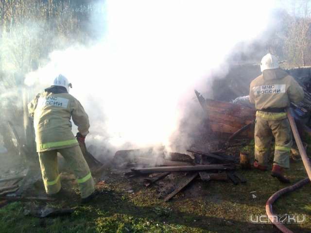 В Ливнах эвакуировали 25 человек во время пожара в однушке В Ливнах эвакуировали 25 человек во время пожара в однушке