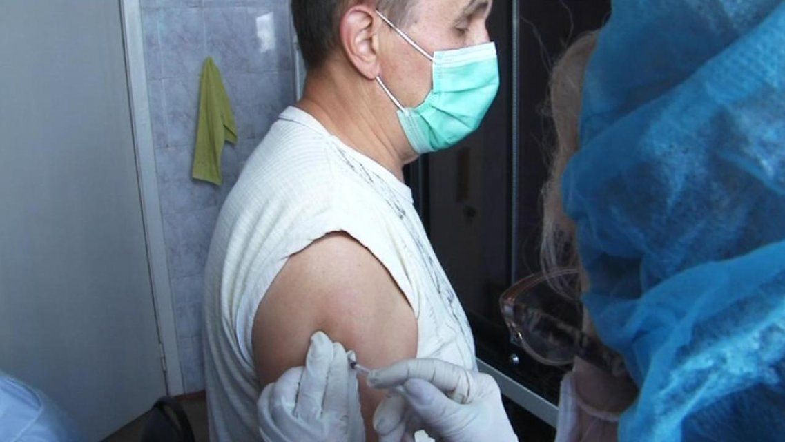 Больше 100 тысяч орловчан получили свой укол от гриппа