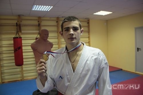 Орловский спортсмен выиграл молодежное первенство по каратэ Орловский спортсмен выиграл молодежное первенство по каратэ