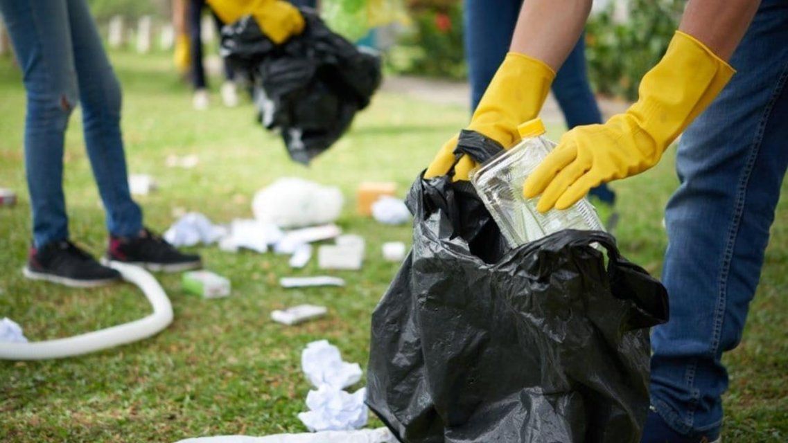 Чистые игры: орловчане соревнуются в сборе мусора