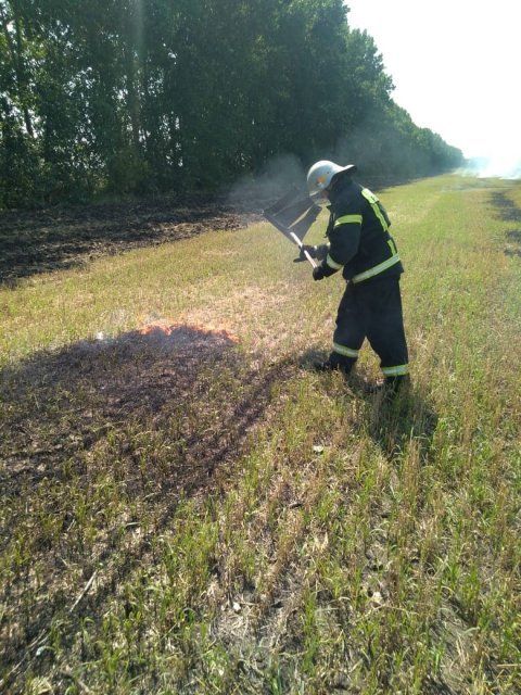 За прошедшие выходные орловские пожарные выезжали 39 раз на ликвидацию возгораний и на помощь населению