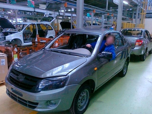 "Lada Granta" стоит 55 тысяч рублей? "Lada Granta" стоит 55 тысяч рублей?