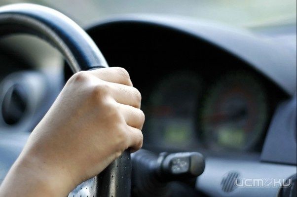 В Орле водитель сбил пешехода и скрылся В Орле водитель сбил пешехода и скрылся