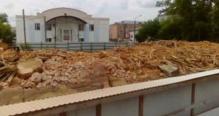 Дом на Гостиной, 1 полностью снесён