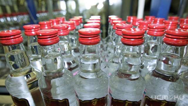 В Орловской области сняли с продажи более 700 литров спиртного В Орловской области сняли с продажи более 700 литров спиртного