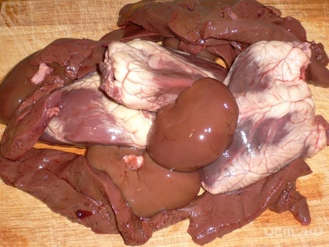 В Ливнах реализовывались субпродукты неизвестного происхождения В Ливнах реализовывались субпродукты неизвестного происхождения