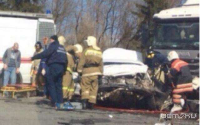 Жуткое ДТП произошло под Орлом. Два человека погибли Жуткое ДТП произошло под Орлом. Два человека погибли