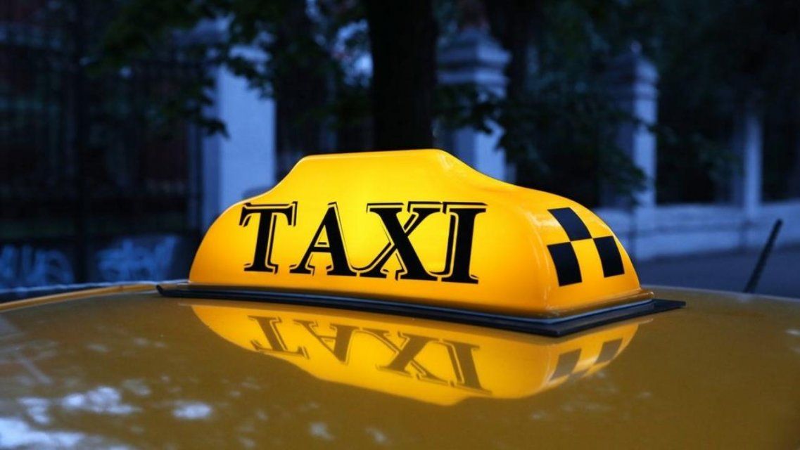 Орловчанам предлагают пожаловаться на таксистов