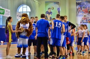 Баскетболисты ОрелГУ провели мастер-класс для воспитанников ДЮСШ №6