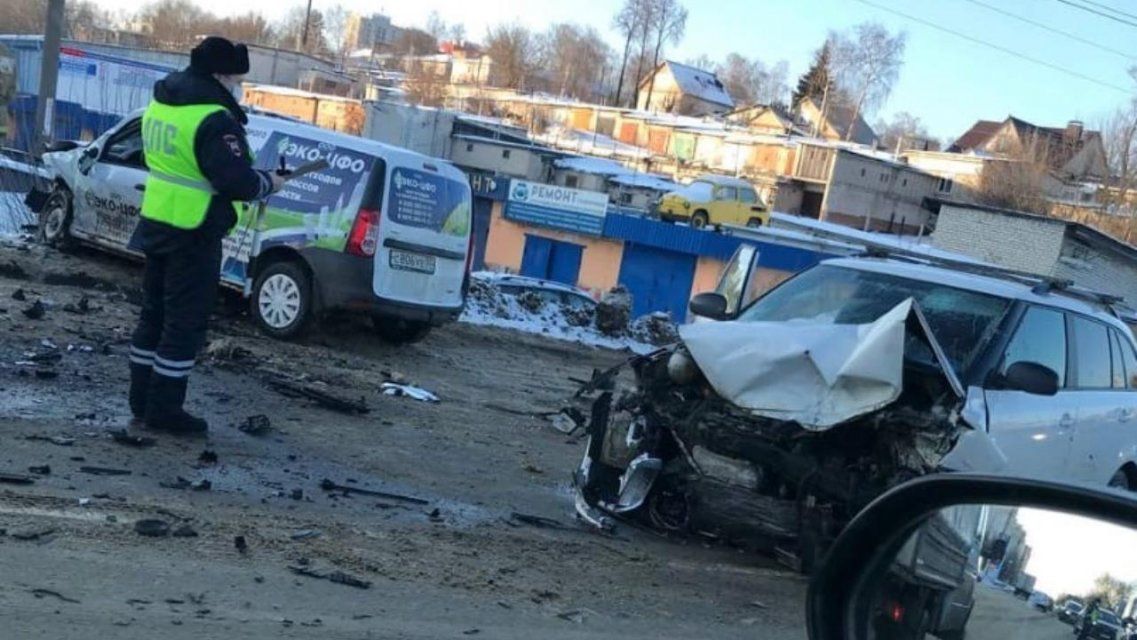 Авария на Болховском шоссе в Орле привела к транспортному коллапсу