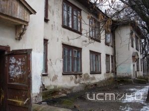 Кто возьмет "брошенные дома"? Кто возьмет "брошенные дома"?