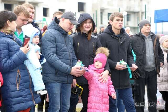 В Орловском районе десять детей-сирот обрели дом В Орловском районе десять детей-сирот обрели дом