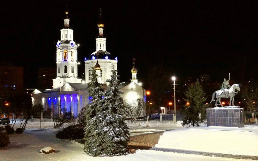Православные отмечают Крещение, странный ритуал снегоуборочных машин, а уполномоченный по правам ребенка назвал самые необычные имена малышей. Об этом и не только в следующей рубрике 