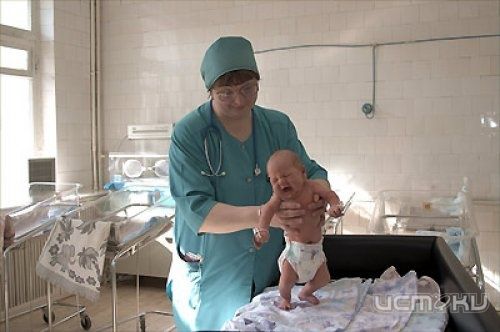 Орловчанки стали поздно становиться мамами Орловчанки стали поздно становиться мамами