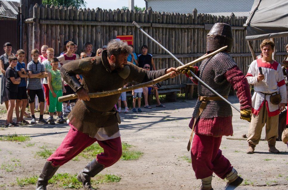 Стрельба из лука и метание ножей: орловчан приглашают на богатырский праздник 
