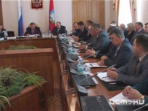 Губернатор пригрозил уволить чиновников за неосвоение федеральных миллионов Губернатор пригрозил уволить чиновников за неосвоение федеральных миллионов