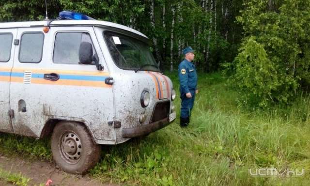 В Шаблыкинском районе нашли потерявшихся в лесу женщину и детей В Шаблыкинском районе нашли потерявшихся в лесу женщину и детей