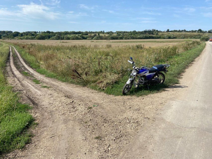 ДТП в Орловской области: мотоциклист без прав отправил на больничную койку себя и пассажира