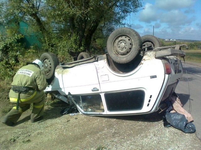 В Краснозоренском районе автомобиль вылетел в кювет В Краснозоренском районе автомобиль вылетел в кювет