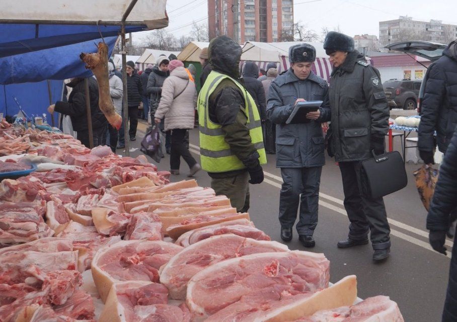 В Орле на ярмарке на ул. Приборостроительной торговали мясом без документов
