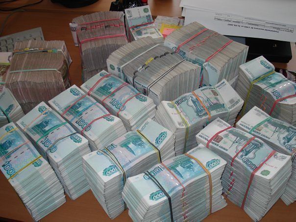 Жительница Ливенского района заплатит более 4 млн рублей за дачу взятки следователю УФСКН Жительница Ливенского района заплатит более 4 млн рублей за дачу взятки следователю УФСКН