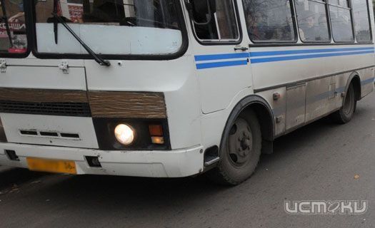 В Орле маршрутка сбила пешехода В Орле маршрутка сбила пешехода