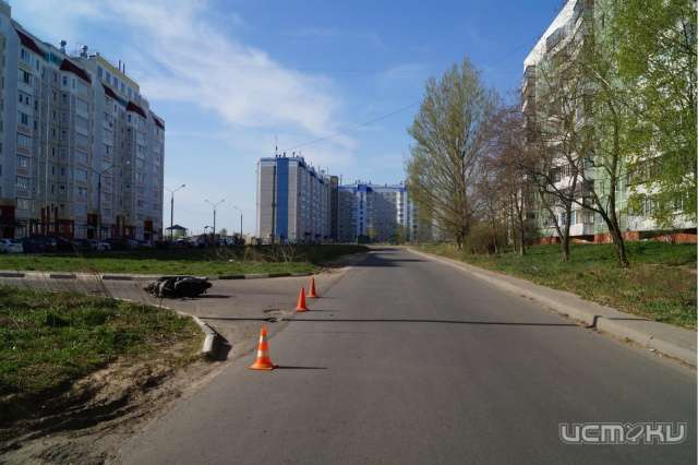 Водитель и пассажир скутера пострадали в ДТП в Орле Водитель и пассажир скутера пострадали в ДТП в Орле