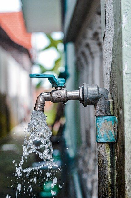 В Орле отключат горячую воду в школе и детсадах