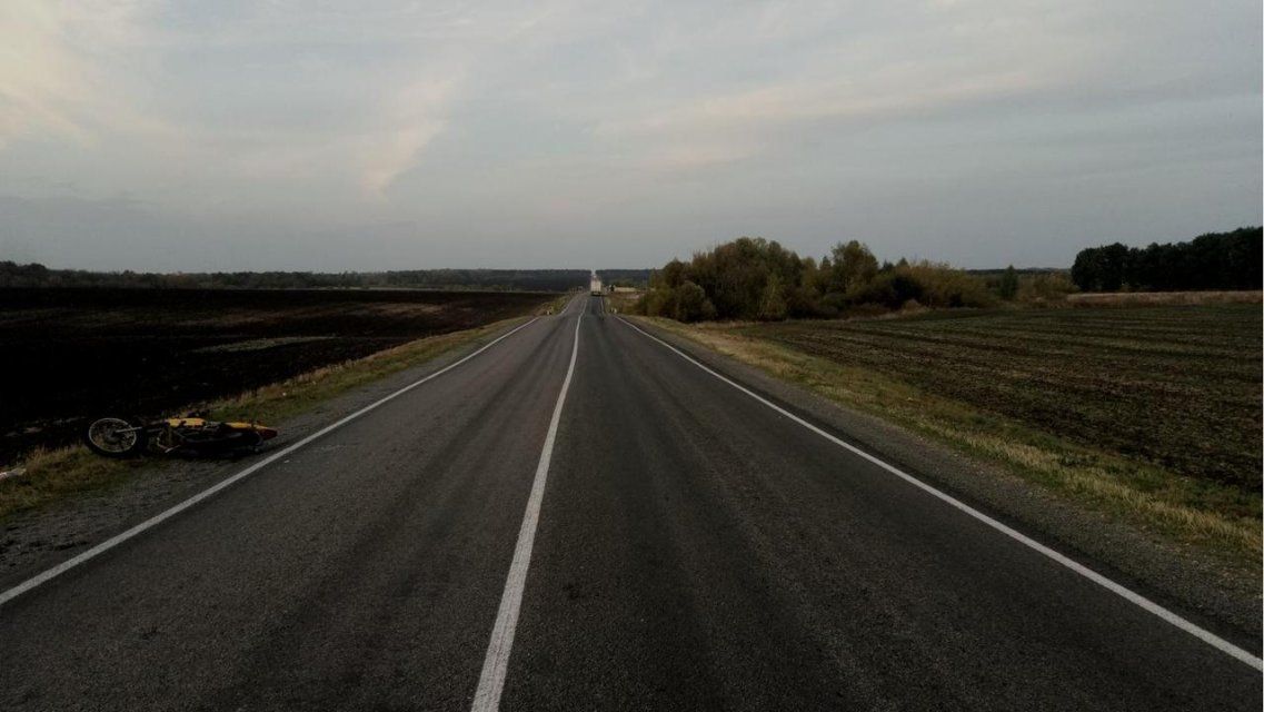 В Орловской области мотоциклист без прав попал в серьезное ДТП